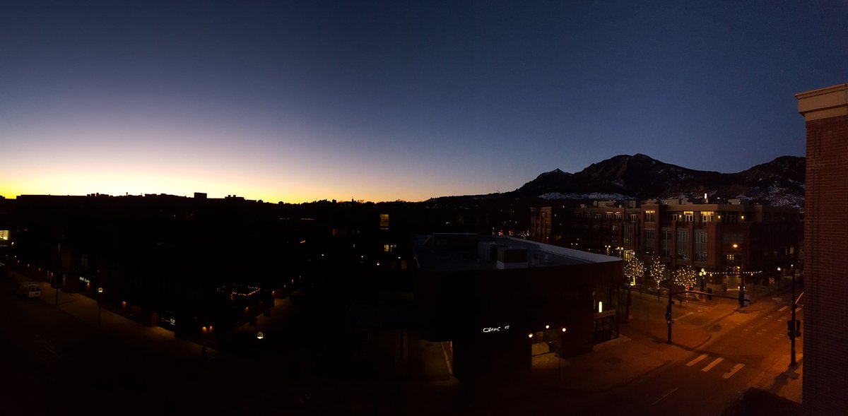 GarrysGate's tweet photo. #TwitterBoulder Good Morning https://t.co/6pEcKHpiXE