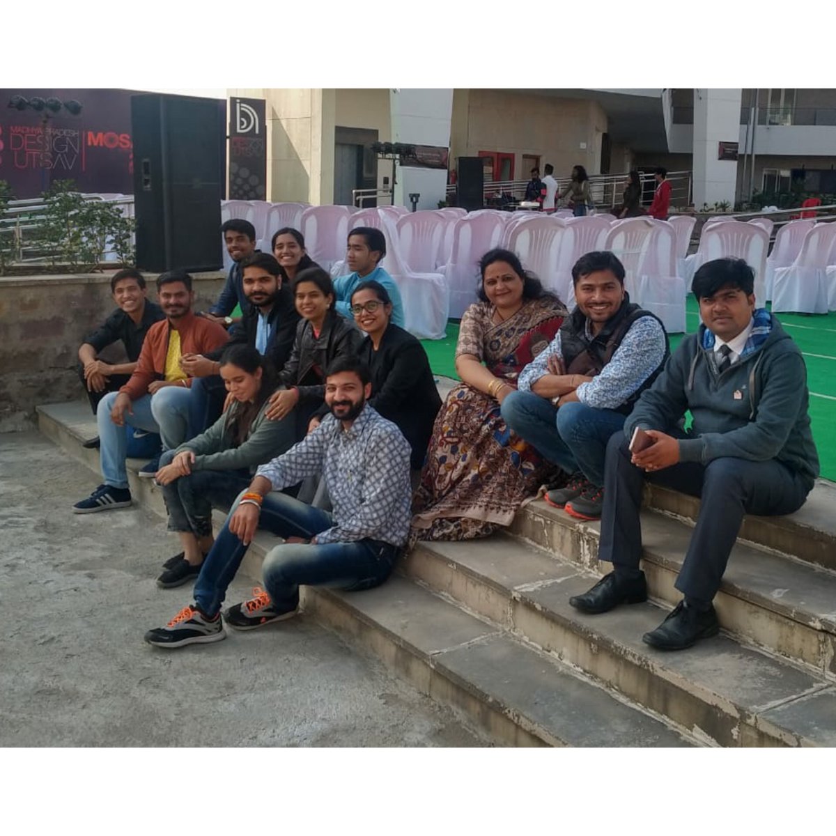 SAGE_INDORE's tweet image. Students of #InstituteofDesign at #SAGEUniversity were part of #MadhyaPradeshDesignUtsav ,an awe-inspiring design event, where they interacted with professionals from the #DesignIndustry &amp;amp; participated In various competitions.
#DesignCompetition #SAGEIndore #SAGE #SUI #SAGEGroup