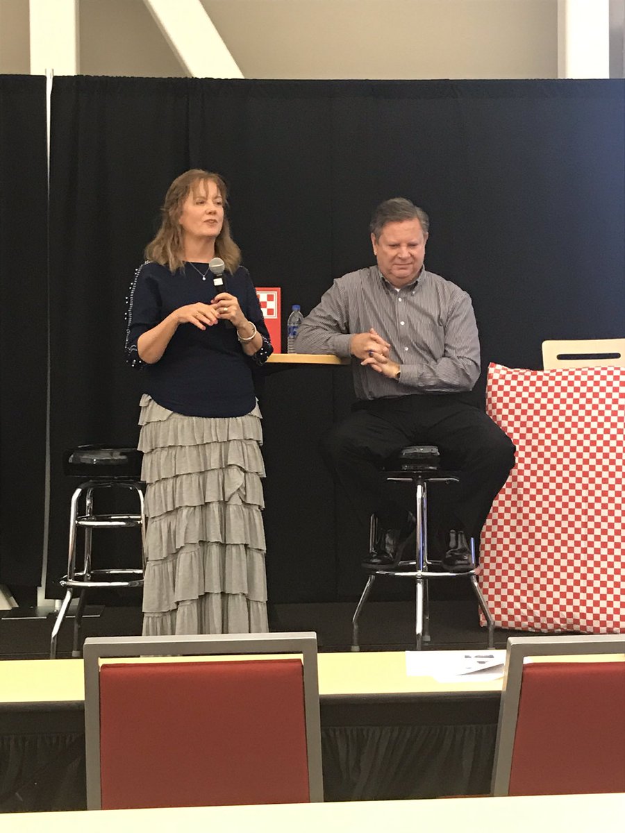 mschuermann617's tweet photo. That’s a wrap...on this part of the journey.  37 years of service, over 20,000+ sales people trained. You deserve a nice retirement and have a training room named after you. I am blessed and humbled to follow in your footsteps. Could not be more proud Lisa Schuermann. 👏 https://t.co/XiSC7mE7oG