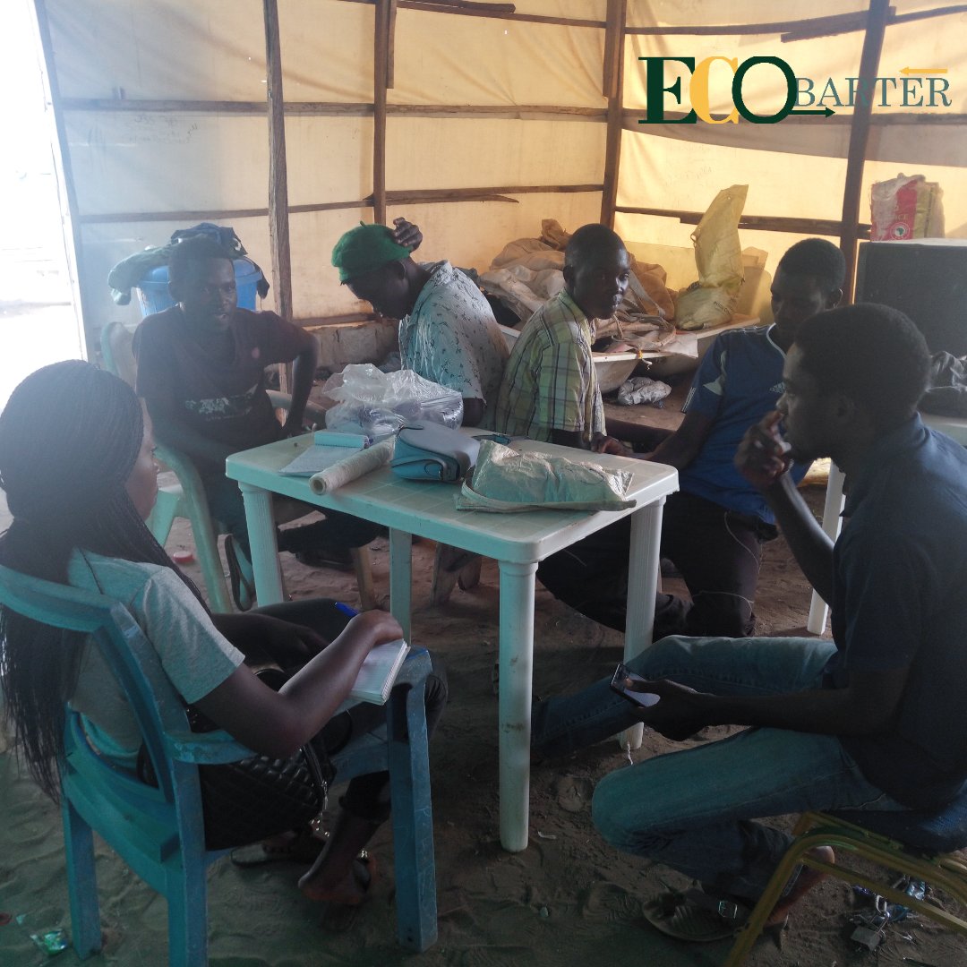 EcoBarter's tweet photo. Reviewing the year and planing for 2020 with our people #HumansofEcobarter
#ProfessionalizingWasteWork
#SocialInclusion https://t.co/0EL9kpjgPt
