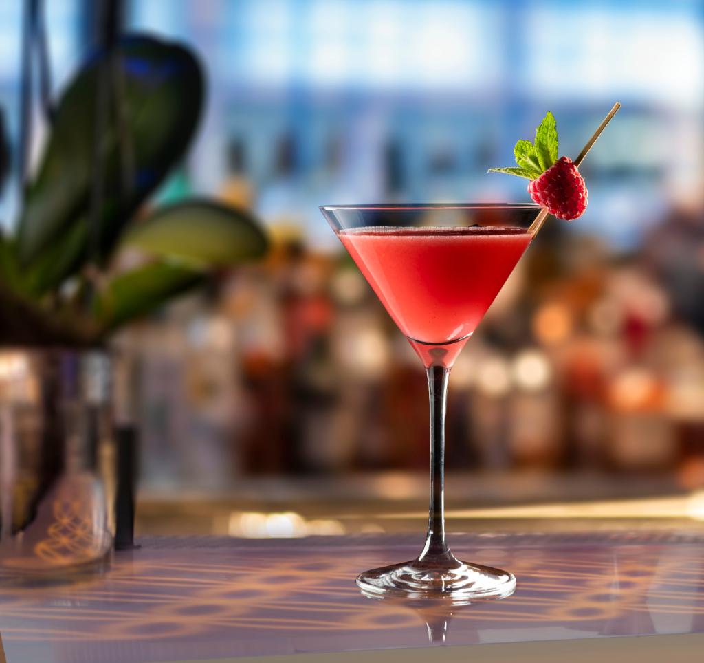 A seasonal twist on a classic martini: the Lemonberry martini blends vodka with vanilla, raspberries and cranberries spr.ly/60101Xy3m