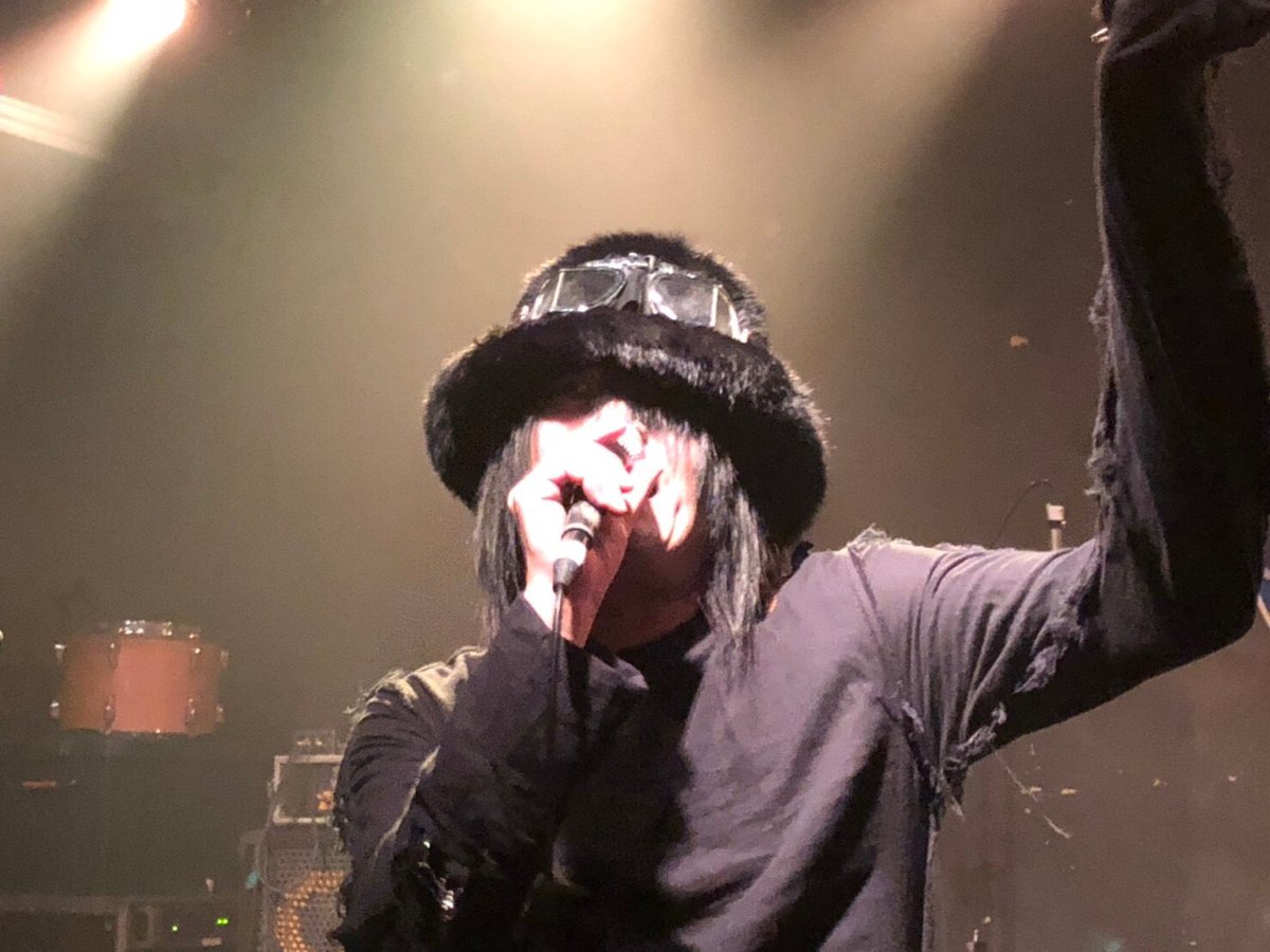 ttttttttts19711's tweet photo. 【告知】
#LiveImpact Vol.100
〜The Final〜

2019/12/28(日)
enn 2nd＆3rd
※1枚のチケットで2会場どちらでも観覧いただけます。

2nd( OP 14:30  ST 15:00)
3rd ( OP 15:00  ST 15:30)

前売り￥2000
当日￥2500(D別)

#Marshmallowmonstercrazy
vo.Doku Rock
Gu.巧
Ba.修二
dr.アキ(サポート) https://t.co/xcXevbMn68