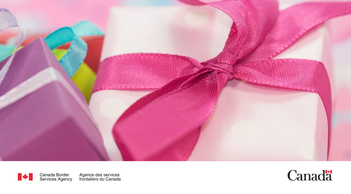 CanBorderPRA's tweet photo. Planning to do #holiday shopping this weekend? Be sure to keep those #gifts unwrapped! We don’t like spoilers either, but our #borderservicesofficers would like to know what goods you’re bringing into #Canada: https://t.co/X5rInTo7M0 https://t.co/dMNgCeNIIH