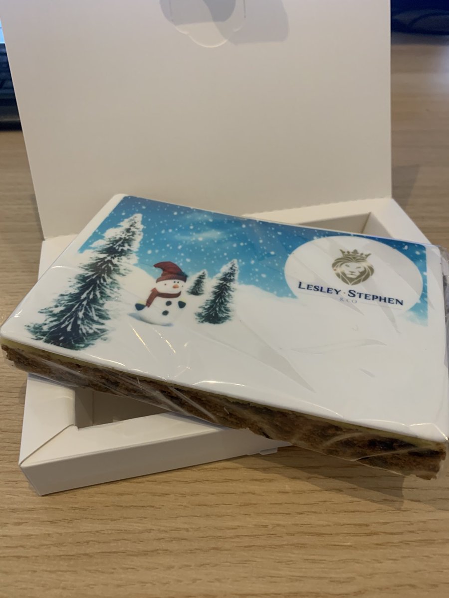 Brilliant bit of Christmas cake from our friends #lesleystephen #thanks #merryxmas