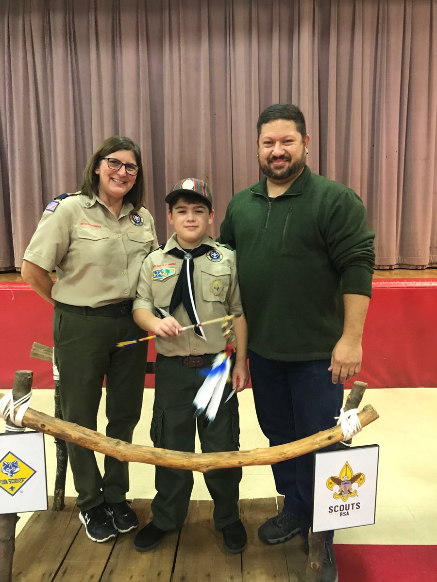 Bridging into Troop 199!! My Cub Scout is all grown up!
#goodkindofsad <a href="/ScoutsBSA/">xyz</a> @villaparktroop199