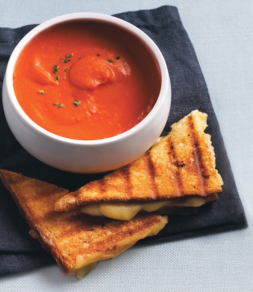 marthascapecod1's tweet photo. Today's Feature #1
Classic Grilled Cheese &amp;
Cup of Vegan Tomato Soup
$10 . 
#grilledcheese #foodie #cheese #grilledcheesesandwich #Tomato soup #marthascapecod #falmouthlunch #Capecodlunch #capeology https://t.co/zDlmOHILam