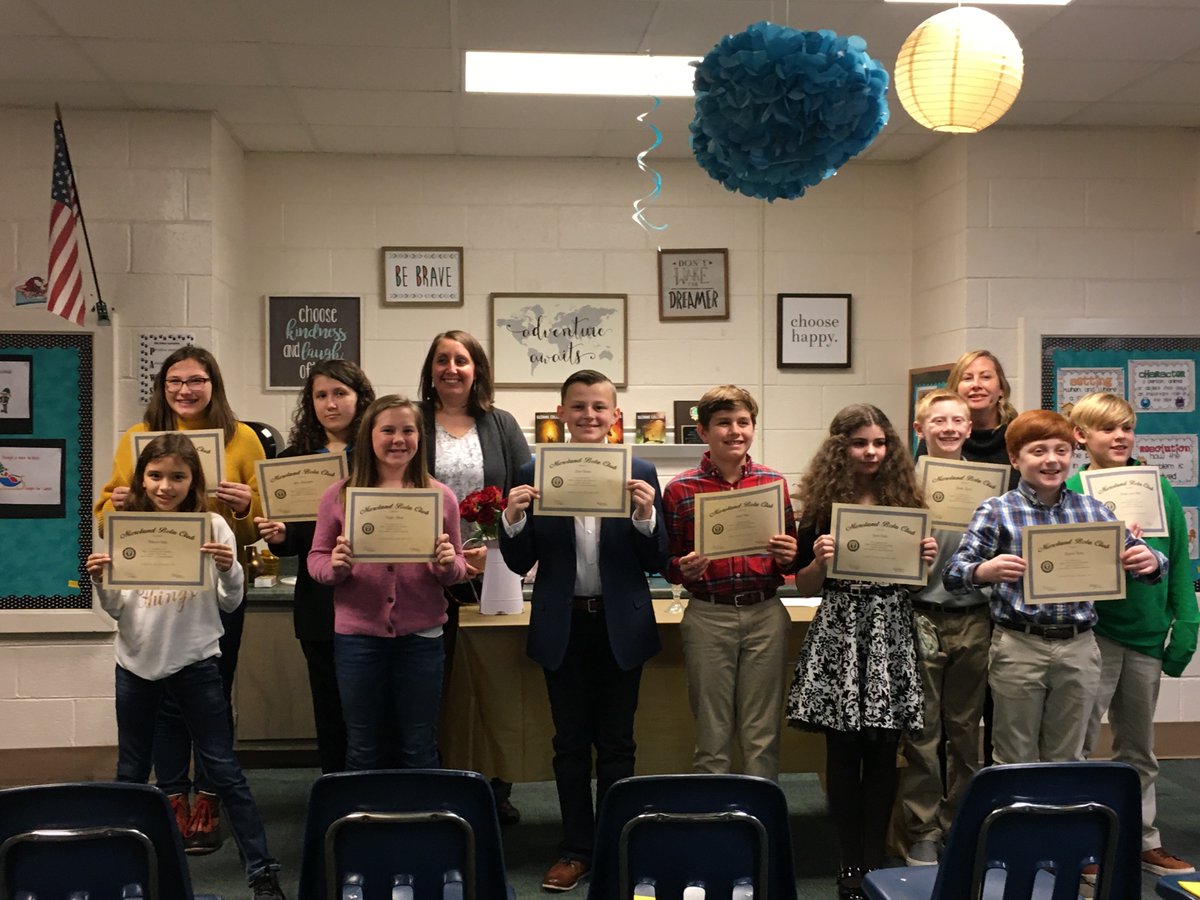 MorelandES's tweet photo. Moreland Elementary congratulates these fine scholars on their induction to the Jr.  Beta Club. https://t.co/0yolDJzZ3c