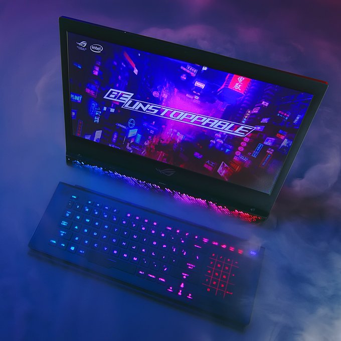 ASUS_ROG_FR's tweet photo. Le matériel innovant, comme le design "debout" du ROG Mothership, fait partie de #IntelligentCooling, apportant aux utilisateurs de ROG les meilleures solutions de refroidissement 💪
https://t.co/BhKbu172Fg https://t.co/kq4dGoid9H