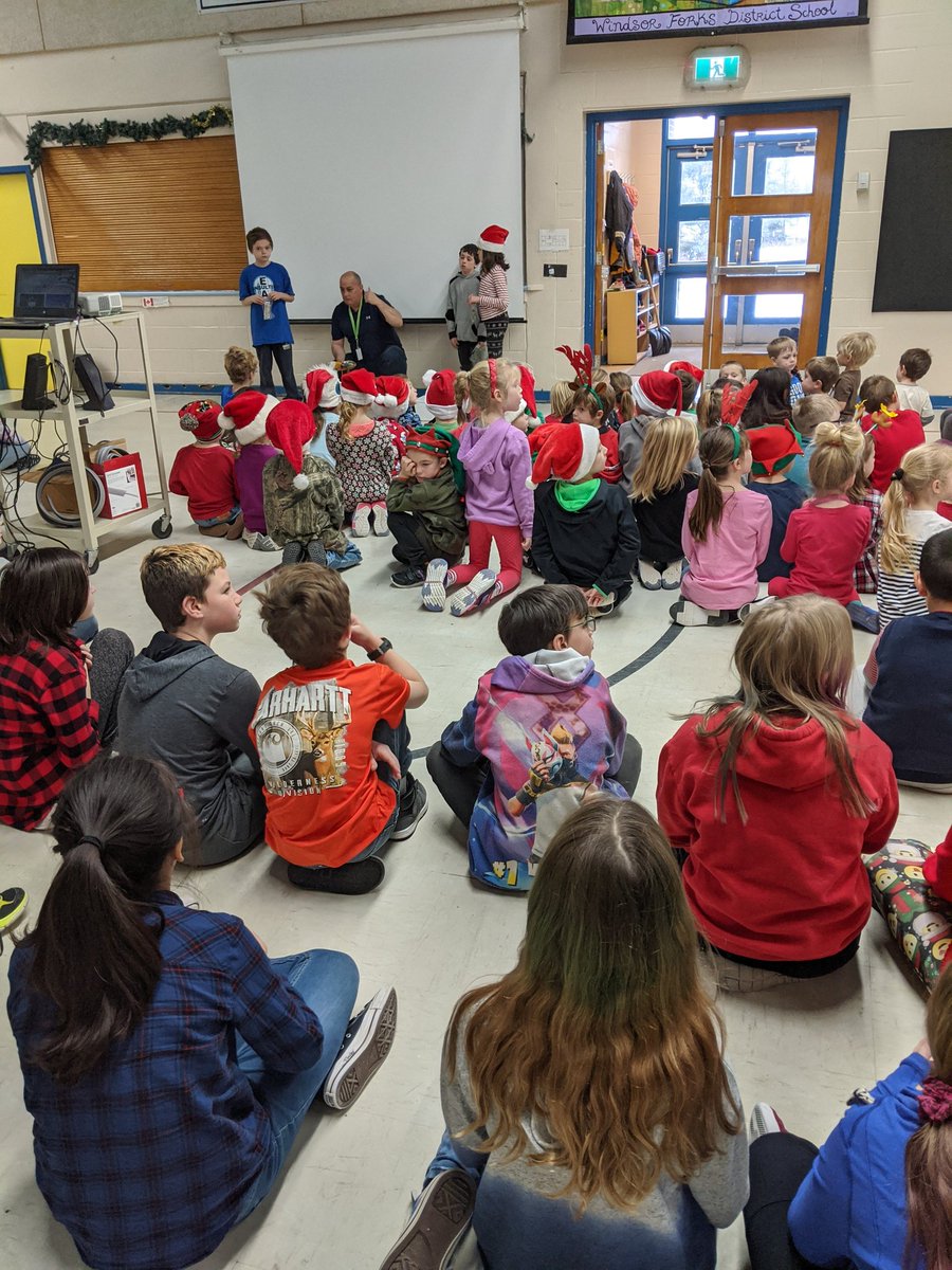 LaffinMs's tweet photo. @WindsorForks started our assembly with a presentation from our native student advisor and we learned about smudging and we ended it with a holiday sing along dance party! We sure know how to spread some holiday cheer! #dancetrain #schoolcommunity #HolidayCheer #holidayspirit https://t.co/lEQsQPIjYa