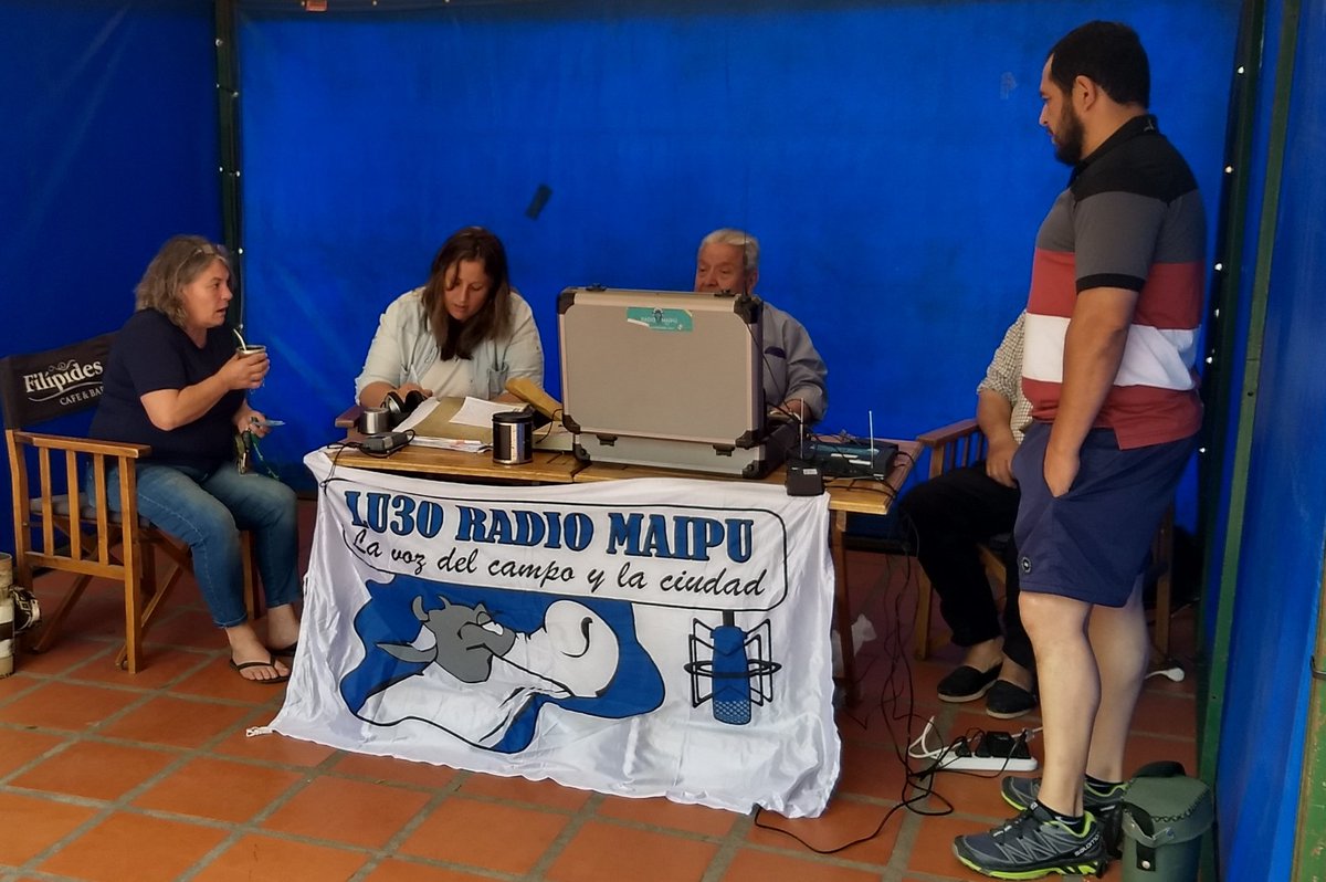 lu30rm's tweet photo. Estamos en vivo desde la Plaza San Martín https://t.co/N23bkrk3Xn