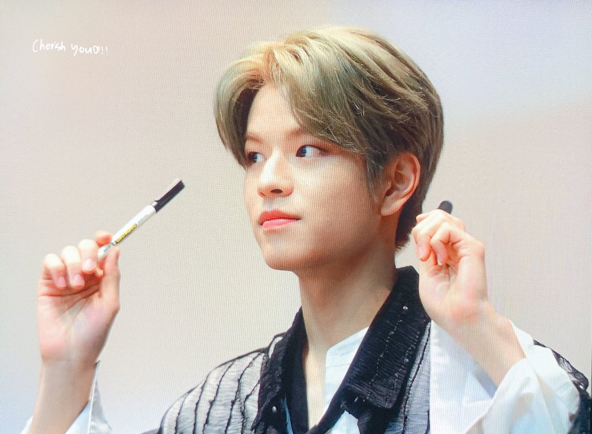 cherishyou922's tweet photo. 191220 여의도팬싸 #스트레이키즈 #승민 https://t.co/IIdbYi5mo2