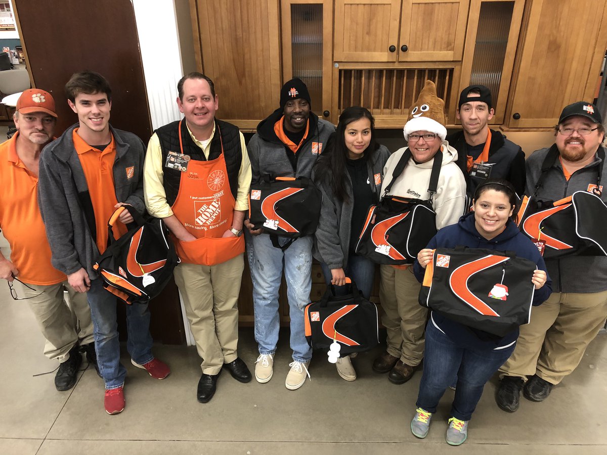 Teresa Choflet (@tchoflet) on Twitter photo Merry Christmas to our day & night Met teams from 0174. <a href="/FredBrownHD/">Fred Brown</a> <a href="/JaySFuller1/">Jay S Fuller aka: poppi</a> <a href="/LisaBurnette14/">Lisa Burnette</a> Merry Christmas to our day & night Met teams from 0174. <a href="/FredBrownHD/">Fred Brown</a> <a href="/JaySFuller1/">Jay S Fuller aka: poppi</a> <a href="/LisaBurnette14/">Lisa Burnette</a>