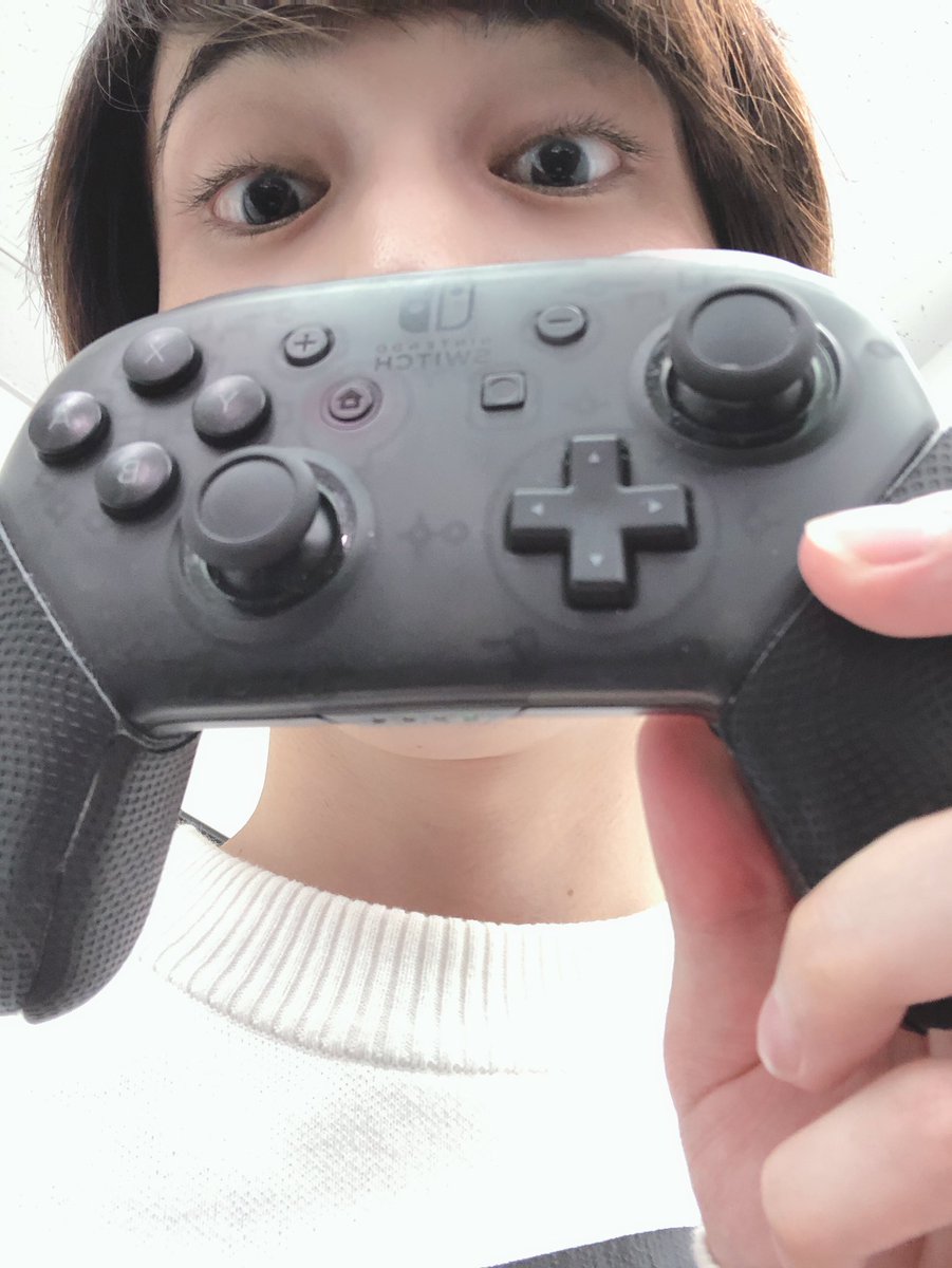 石井 孝英 Na Twitteru Switchのマイコン 約1年振りに生放送でスマブラした気がしますw ちゃんと大乱闘した時の立ち回り勉強しなきゃなー 最近はオンラインでマリオ頑張ってます エスケーさん マリオ使いのお強い方 の動画を見ながら立ち回りとか勉強中 まだまだ