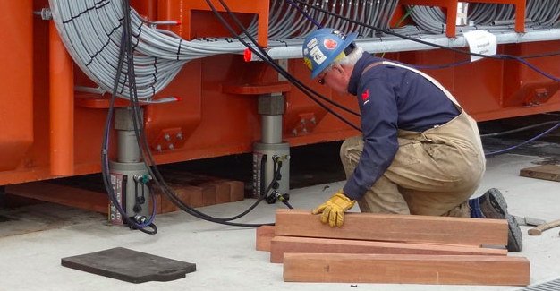 Orbit Aluminum #jacking cylinders are about half the weight of #steel jacks &amp; are available up to 150 ton capacity. #HydraSlide