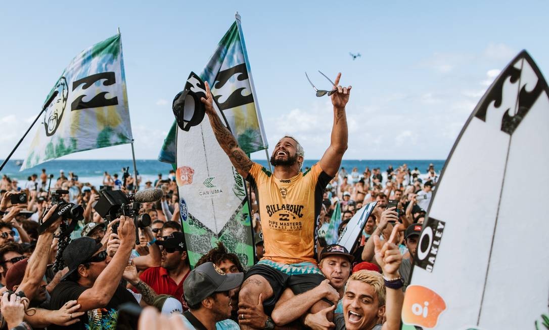 JornalOGlobo's tweet image. Análise: Italo vira favorito ao ouro olímpico, e Medina gera discussão sobre 'jogo limpo' glo.bo/2Q3ArOF