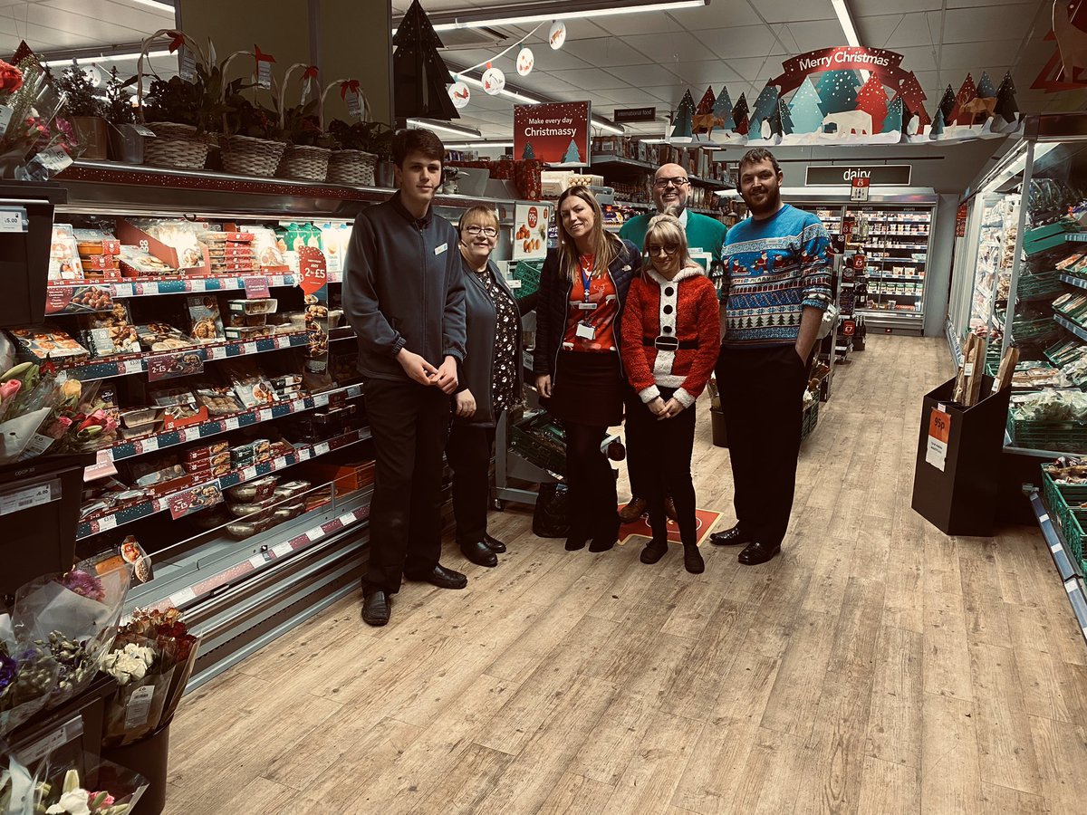 VickiMains's tweet photo. Matthew and the team all ready for Christmas, such a buzz in the store 🎄@MichaelFrankla3 https://t.co/g1jwGBvdAe