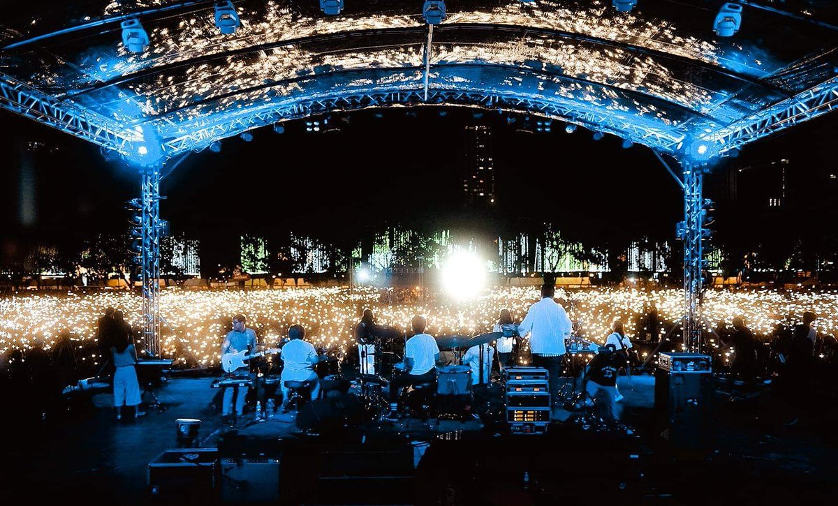 BenAndBenMusic's tweet photo. mahiwaga.
#USTPaskuhan2019 

📸 @eggcheeks https://t.co/ZlcdLHoU8I