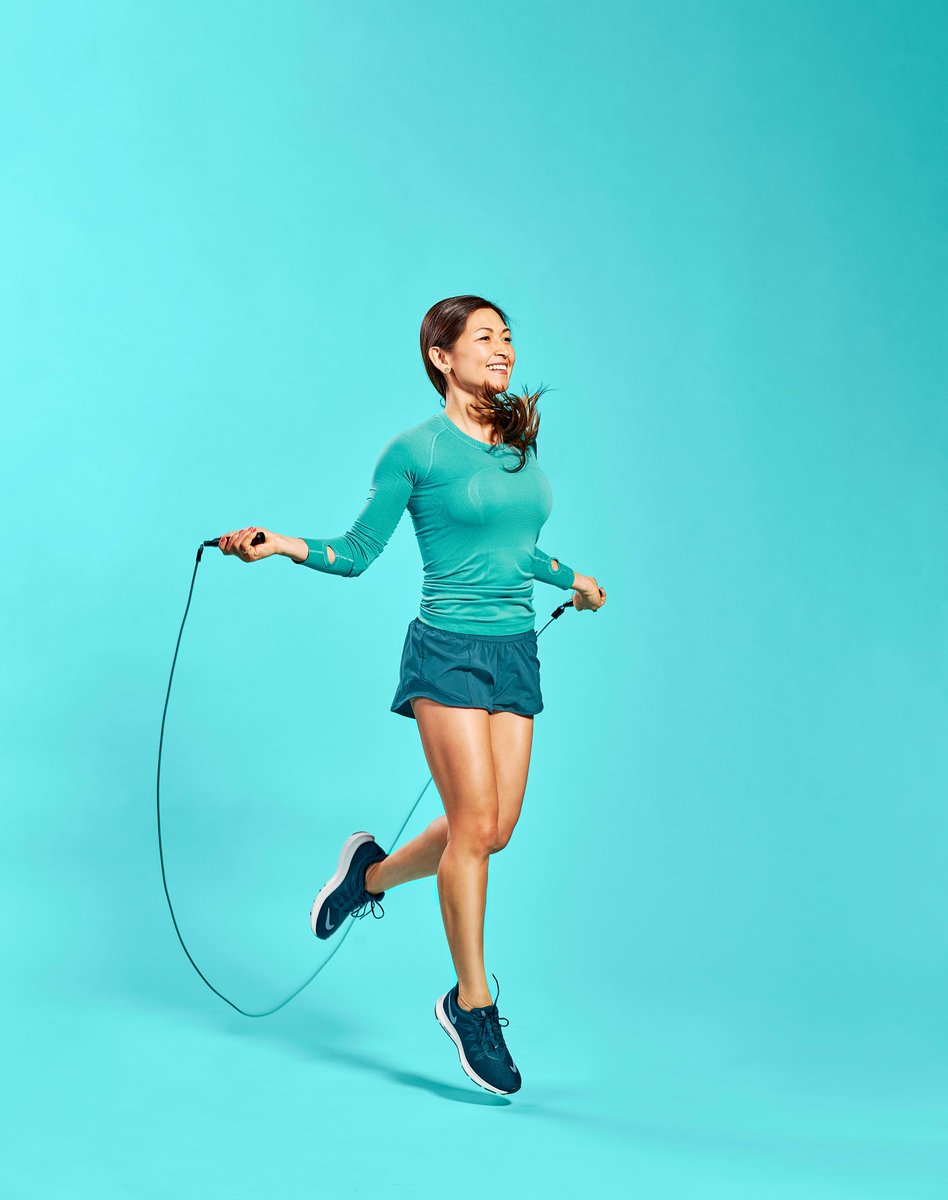 USANAinc's tweet photo. Keeping up your #FitGoals through December means hitting the ground running in the #NewYear—so #GetGetGetIt today, USANA fam 💪🚵🏾‍♀‍🏋🏼‍♂‍ #Fitness #FitnessFriday #LiveUSANA https://t.co/Zpk2F7vpT3
