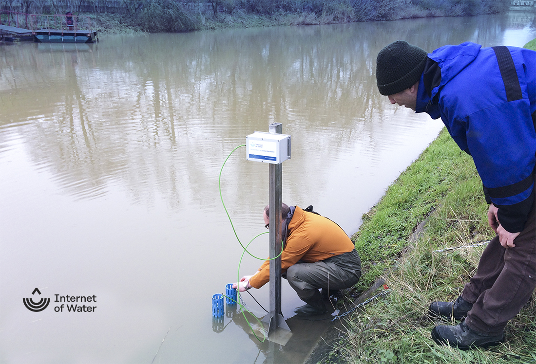 IoW_Flanders's tweet photo. A first series of sensors @imec_int was installed this week at different locations measuring #surface #groundwater #influent #wastewater. No better way to end this working year with the first dataset of #internetofwater ! Much more sensors and data to come in 2020! https://t.co/zrJTSI1Hgb