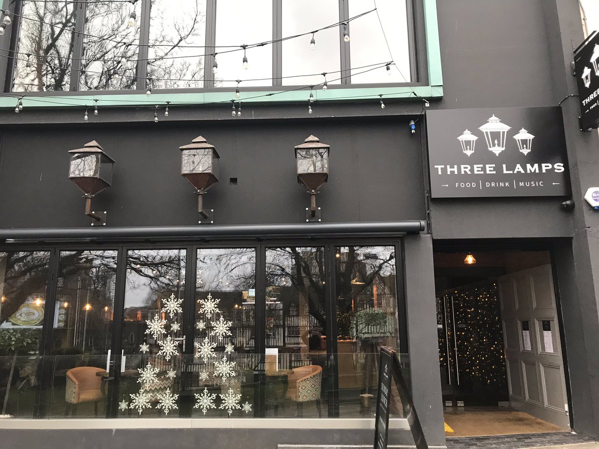 TerrySinnett's tweet photo. Lovely to see this pub rightfully renamed back to its original well  known and memorable name/place. #FirstDateMemory #ThreeLamps #Swansea https://t.co/HkgpHxljNk