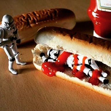 eatchicagodogs's tweet photo. Opening Day! May the Force Be With You #StarWars #StarWarsTheRiseofSkywalker #StarWars9 #stormtroopers #hotdog #funonabun https://t.co/N7YcBJ3MQQ