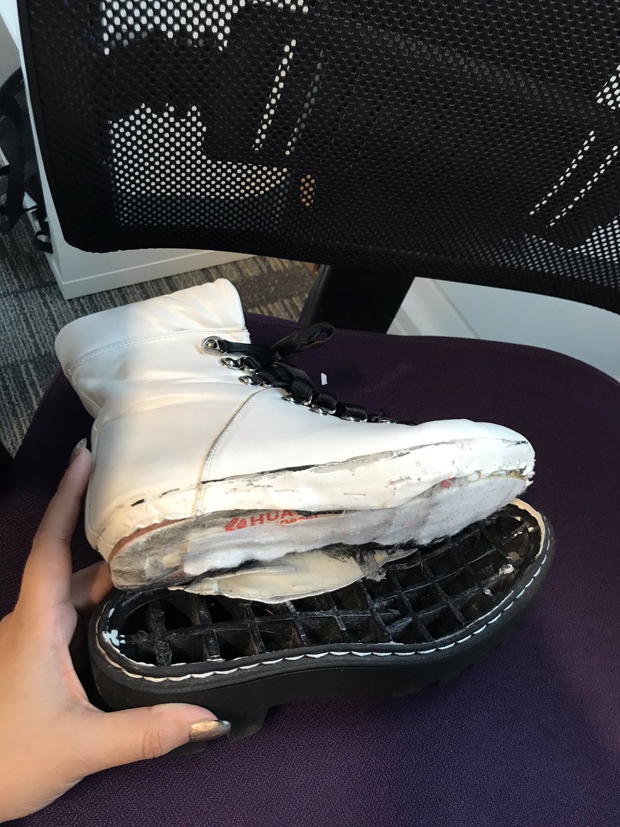 XxBeckyh's tweet photo. @ASOS @ASOS_HeretoHelp bought these 4 months ago and they fell apart not happy these were £44!! #notfitforpurpose #brokenboot https://t.co/yB5rEVP7ca