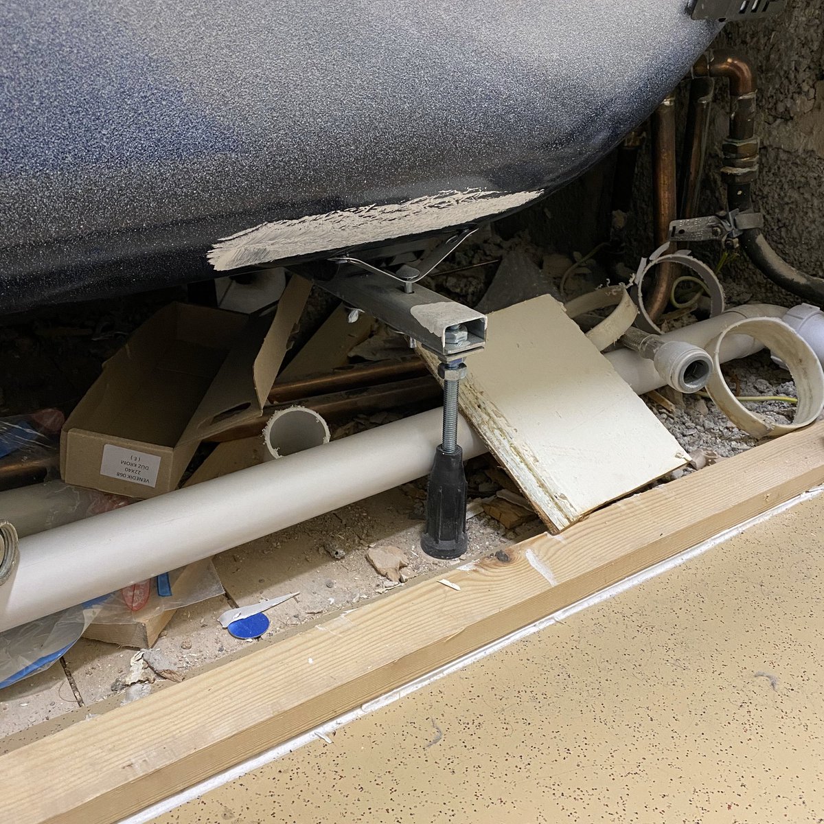 CHRIS KEEN tweet media