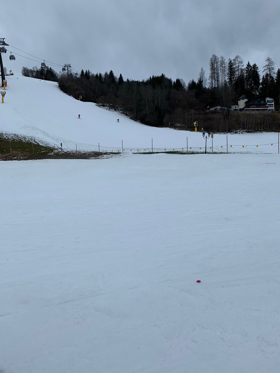 The glacier was ⛔️ today so we went to Zell to do some performance turns.  Challenging conditions, ice/bullet slopes to slush! 🤞🏻 we get back to on the glacier 🏂 tomorrow. <a href="/InzpireLimited/">Inzpire</a> <a href="/AirTanker/">AirTanker</a> <a href="/QinetiQ/">QinetiQ Group</a> <a href="/rafcharitable/">RAF Charitable Trust</a> <a href="/RAFCentralFund/">RAFCentralFund</a> <a href="/RAFSnowboard/">RAF Snowboarding</a> <a href="/rafwintersport/">RAF Winter Sports Alpine Association</a>