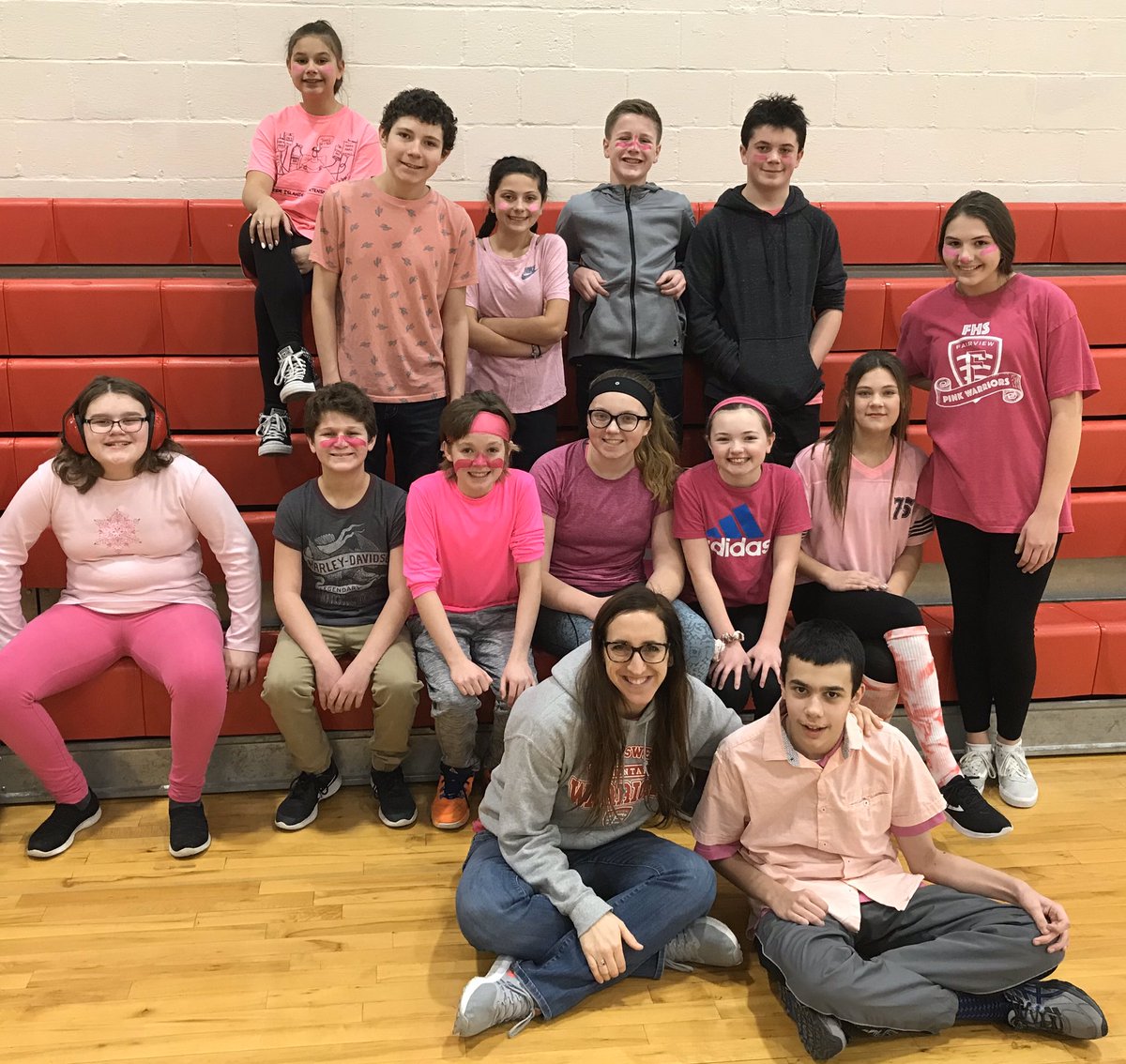 fpcsbchambers's tweet photo. Pink team is representing in our dodgeball tournament @FPSchools https://t.co/Lu3G5mc0cT