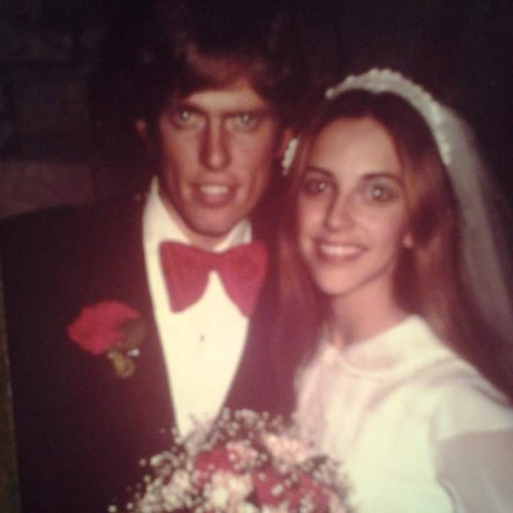 FriedScones's tweet photo. Happy anniversary to me and my smoking hot, snoring all night, BYU loving, piano playing hubs. Still alive, still goo goo for each other. It's Taco Bell for lunch. #timeandeternity
#mrandmrsdeznat
#happinessrunsinourfamily https://t.co/OkJFTrQjuW