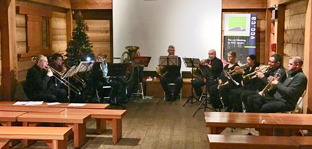 FortLangleyNHS's tweet photo. #HeritageHolidays takes place Dec. 21-23 and 27-30. Weโre looking forward to the festive performance of the VCC Mount Pleasant Brass Ensemble in our theatre December 21st in the afternoon.
๐ท by jaroberts100 // Instagram
#ChristmasEvents #VeryVancouver #FF #FridayFollower https://t.co/0HH0wTjHbV
