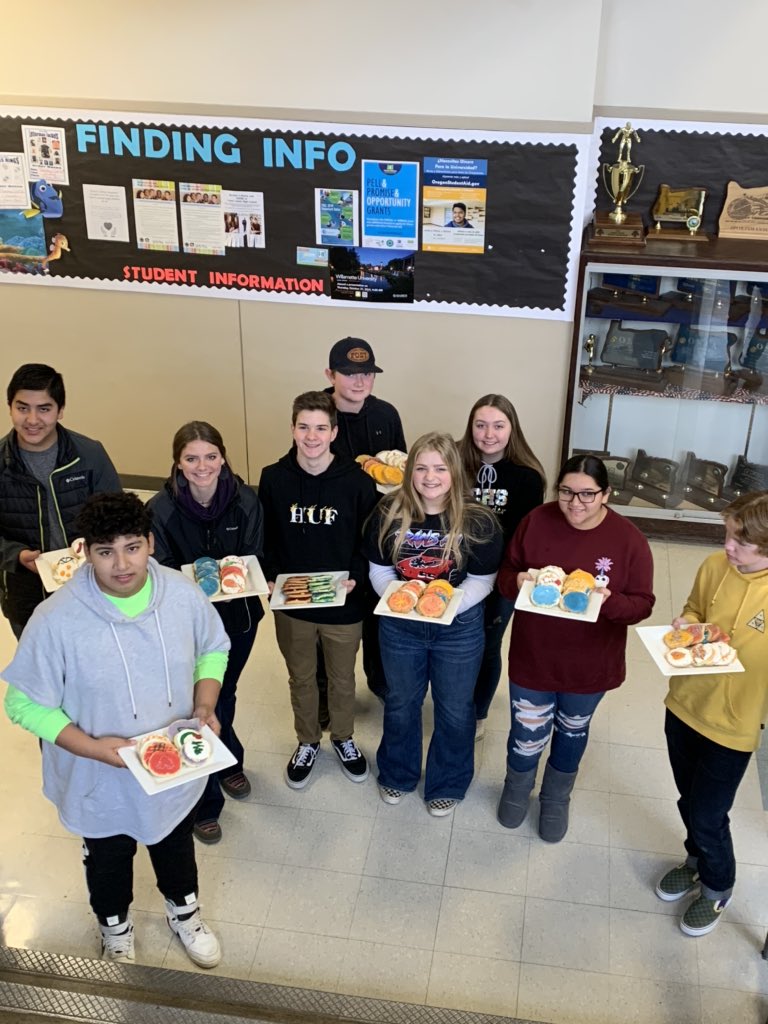 CrookCte's tweet photo. Crook County Culinary classes are spreading the Joy!!! A Cookie for everyone in the school!! Way to spread the Holiday Spirit!  #weareCC https://t.co/eKI21WnBjd