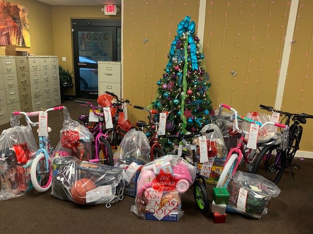 SolicitationDpt's tweet photo. Every year we participate in The Salvation Army's Angel Tree program. This year our staff went above and beyond to provide toys/clothing for kids in need.  We could not be more thankful for the love and generosity of our employees! #SalvationArmy #AngelTree #community #giveback https://t.co/asbL1amrQV