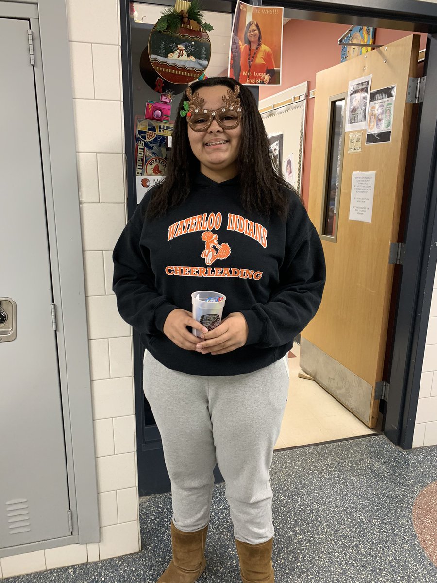 katiebrownn_11's tweet photo. Christmas Spirit at WHS #MostFestive @TiaRaeBabyyy https://t.co/Q2kuMvz188