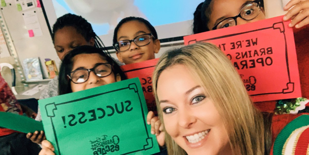 Gingerbread Escape Room!#SWElfontheshelf