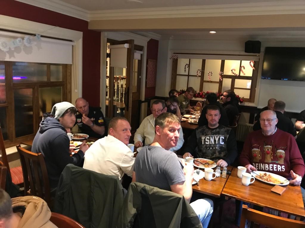 andy_giblin1's tweet photo. Christmas Breakfast with the team at Wakefield this morning. Thanks for all the hard work and effort over the year, couldn't have done it without you all! 🎄🎅 @Hort_Sodexo @AlexMcLauchlan1 @JamesLloyd99 @gazbackhouse https://t.co/Yzy617NkFC