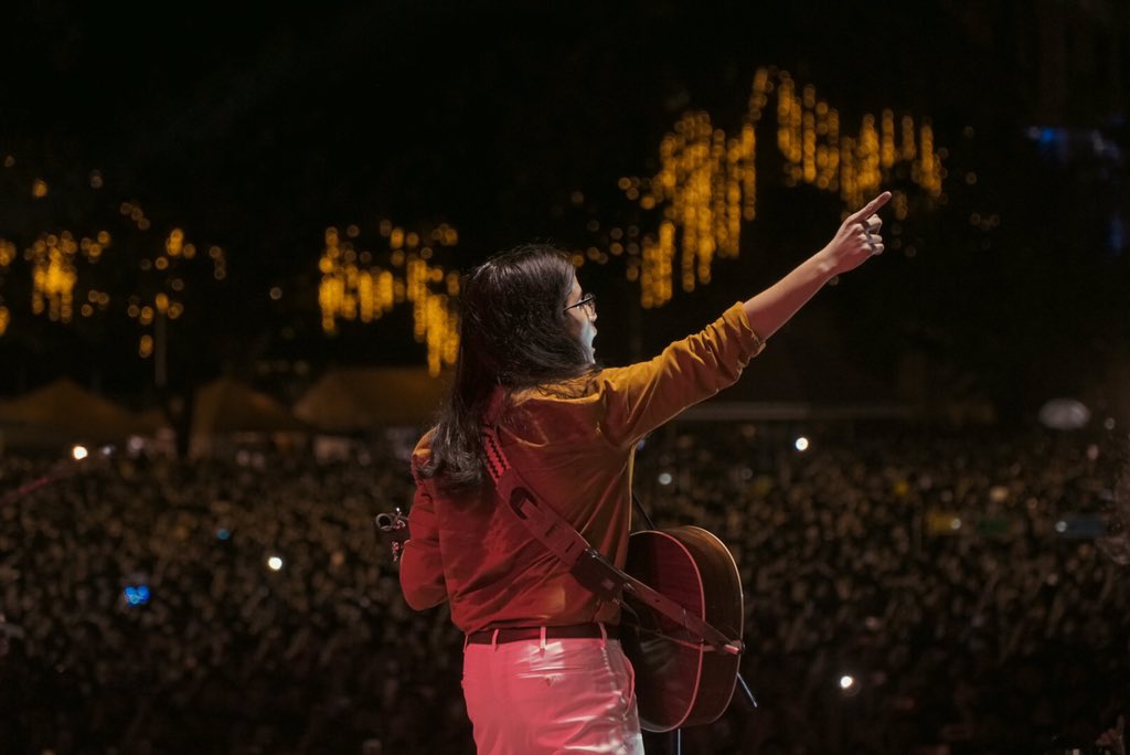 bastyvee's tweet photo. @BenAndBenMusic 
#Paskuhan2019 https://t.co/3hFrmQN1Gy