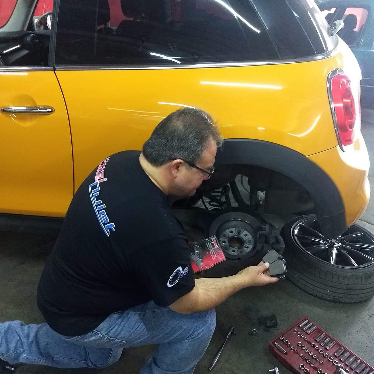 FrenosServicio's tweet photo. Frenos Perfectos Servício Automotriz 

Servicio de Afinación
Cambio de Frenos
Rectificado de discos
Venta de Balatas en cerámica

Cotiza ahora, marca:
+ Invernadero: 55-4437-3796
+ Rosales: 55-7677-5048
+ Las Torres: 55-8463-8229

Lunes a Sábado de 9am a 7pm
#frenos 
#BuenViernes https://t.co/7CLyjrTDRf