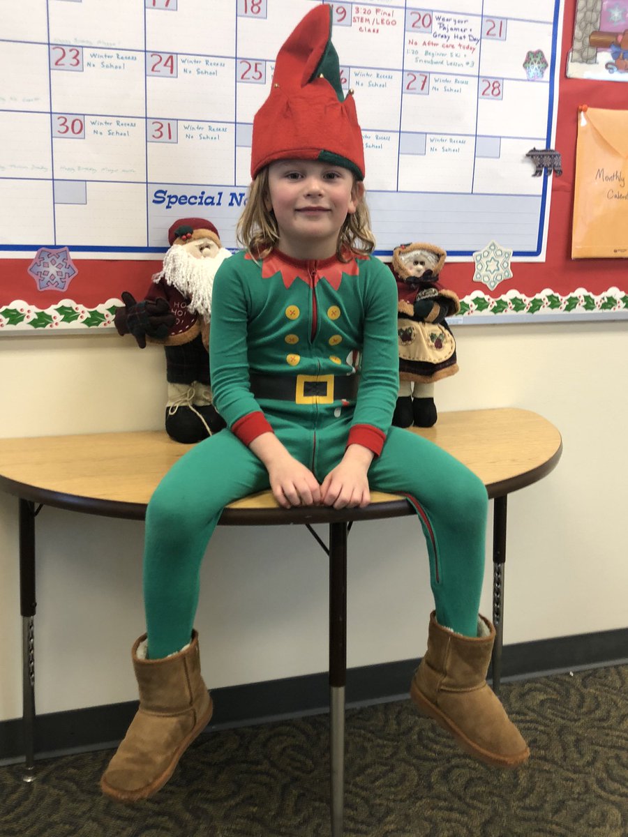 BeaconHeightsSL's tweet photo. Elf on the shelf and all her Beacon Heights friends wish you all a very very fun holiday! https://t.co/WOsQmUfjQQ