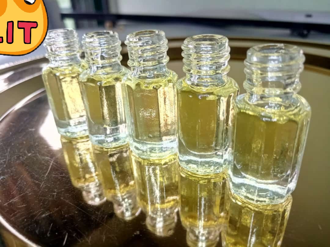 annastaciana's tweet photo. Smell nice and continue your hustle 😪 raw and ready 💯 #yourperfumeplug
#Ashawo https://t.co/hJQfWWOlj9