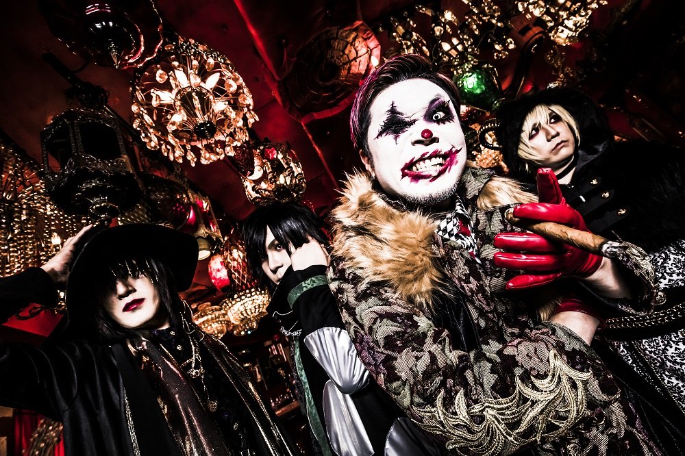 JRock77934305's tweet photo. #NoGoD #New_Look https://t.co/SOD5ZNTc8R