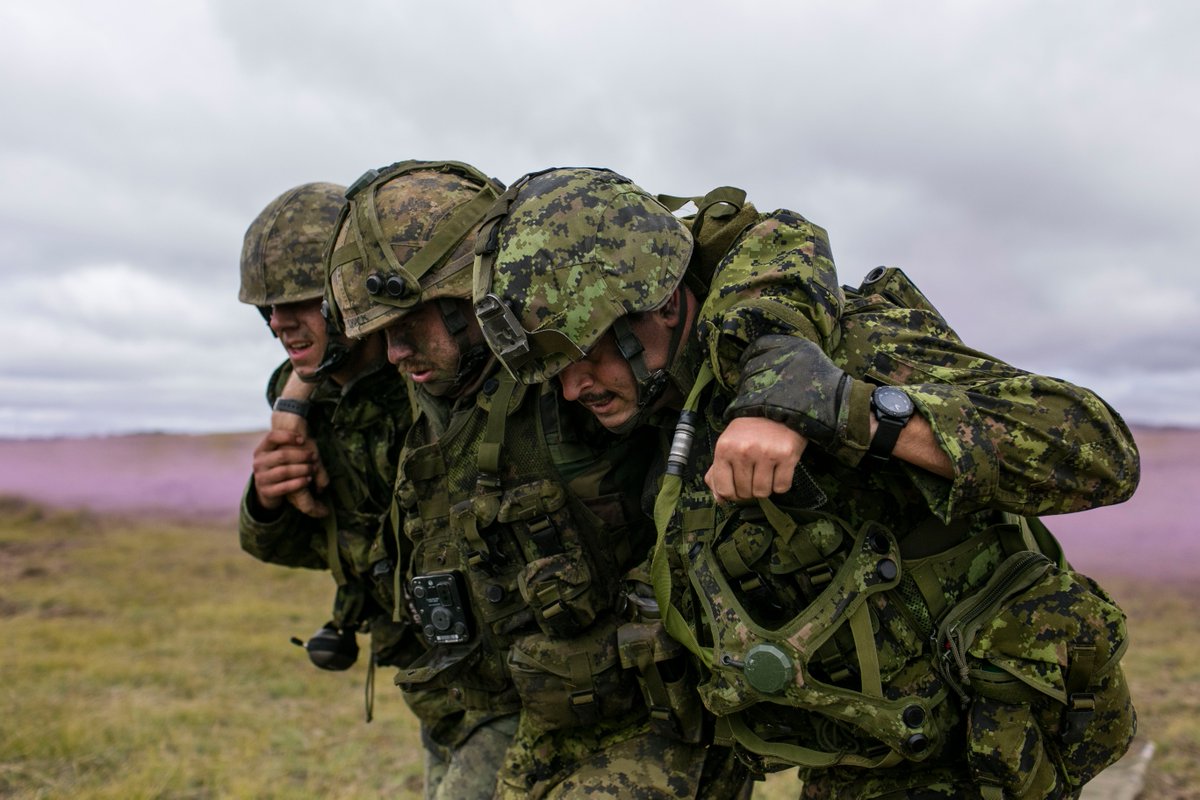 CanadianForces's tweet photo. Today is the first day of #Winter, a season known to take a toll on our #MentalHealth. Let’s check in with our fellow members, neighbours, and loved ones. On the #LongestNight of the year, a shoulder to lean on can be the brightest spot.

https://t.co/AX3KQkzqee https://t.co/nlgf1DjSR9