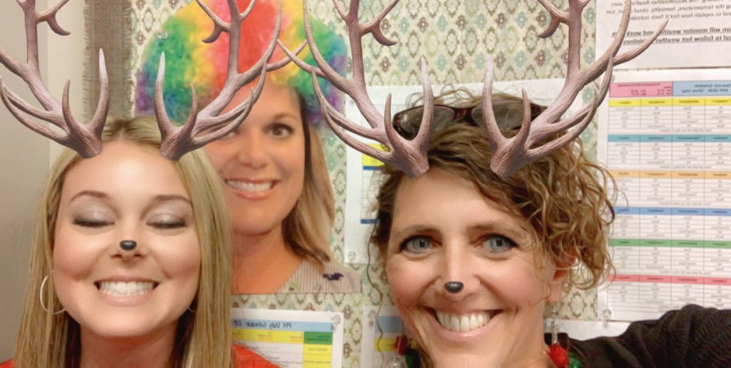 Mrs. Bryan photobombed us in her office! #SWElfontheshelf <a href="/HumbleISD_SWE/">Summerwood Elementary</a>