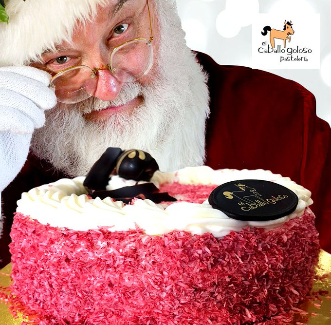 zaidacastillo51's tweet photo. #RT El Caballo Goloso @ElCaballoGoloso

¿Has probado nuestra tarta Red Velvet?.

Papá Noel lo tiene claro... 😁 

Celebra estas fechas con #repostería artesanal 😍😋😋😋👌

#Pastelería #ElCaballoGoloso #Torrelodones #Madrid #Confitería https://t.co/6Jj3c4Z5Wh