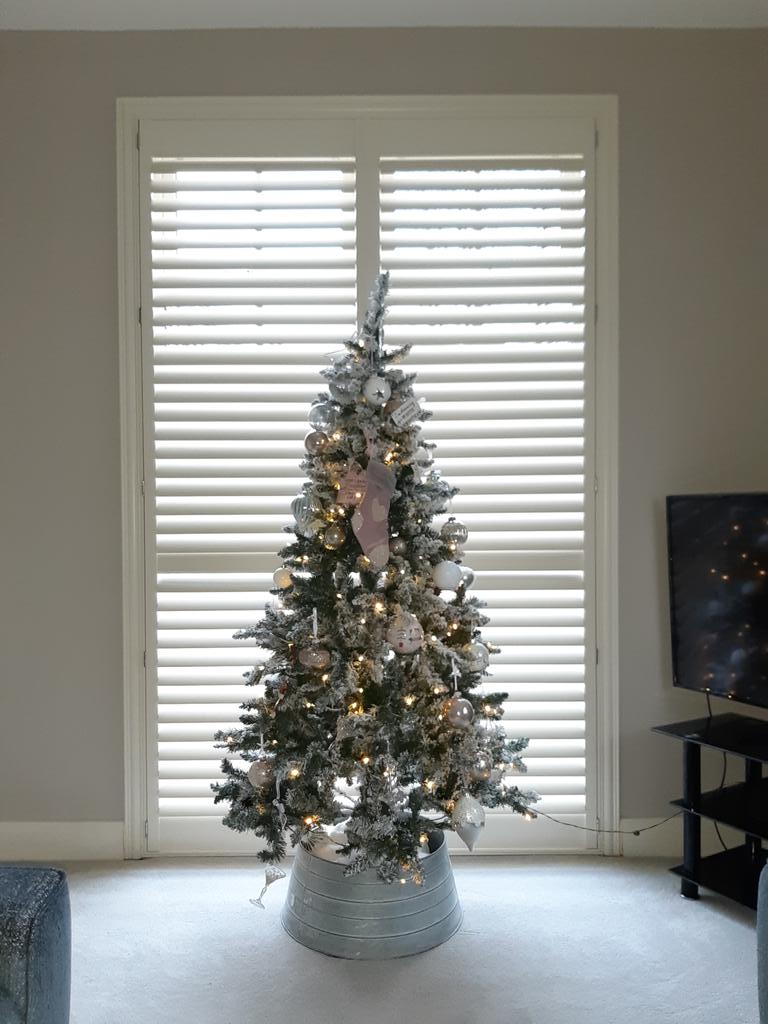 BrantryBlinds's tweet photo. WOW WOW WOW!!!! 
 Whay a phenomenal looking home we dressed this morning with these huge classic shutters.
Slat width a 73 ml and the colour is pearl. They have a mid real break &amp; hidden tilt controls absolutely stunning way to dress these huge windows,no need for bulky curtains. https://t.co/XZhK6GviWj