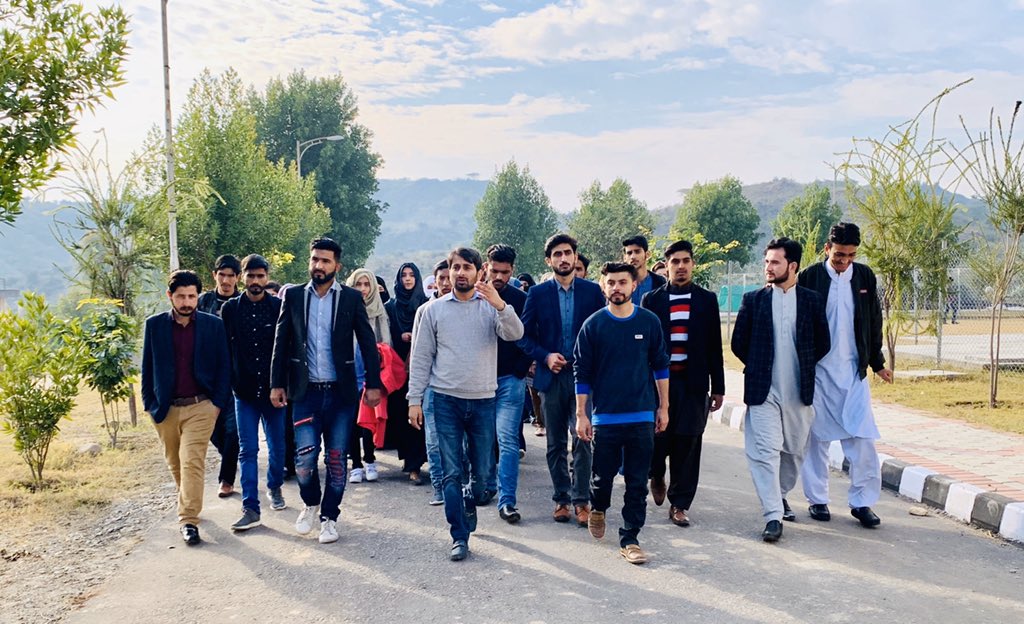 Kort_org_uk's tweet photo. Society of sciences (SOS) MUST department visited KORT Educational Complex akhtarabad,Mirpur Azad Kashmir .
Special Thanks to Ikram Imtiaz(MUSKORTEER) and Hussnain Haideri . 
#SOS #MUST #KORT #Visitus #SupportKORT #MUSKORTEERS . https://t.co/En1UyVmtZy