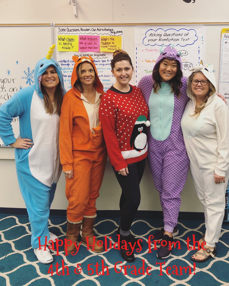 BVBockser's tweet photo. Happy Holidays! @BuenaVistaWCSD @BVsMissAsch @BVsMsHa @bvmrspacific @mrsgbvwcsd https://t.co/IWZX08lhe7