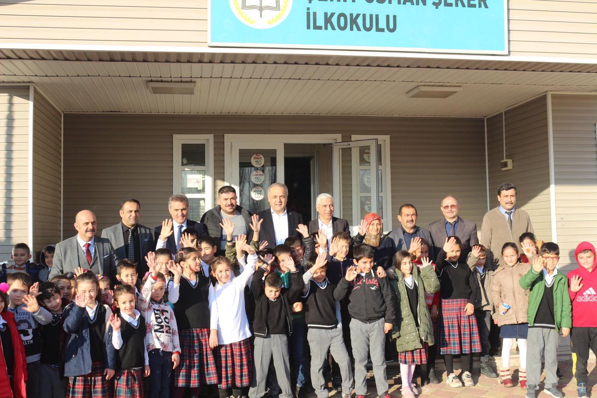 TalatKeskin05's tweet photo. Projede kimler yok ki. #VizyonSuluovaileGeleceğe https://t.co/qW98QVz689