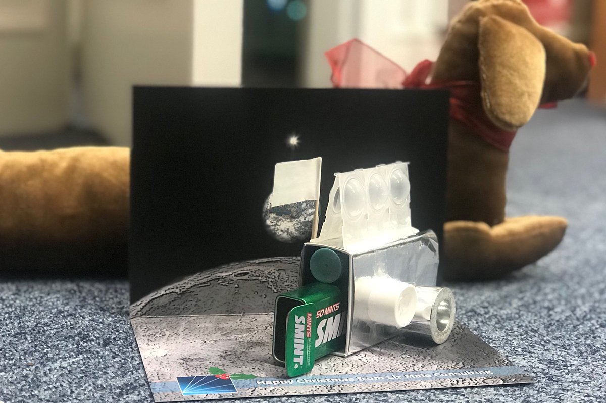 HCarpenterrrr's tweet photo. Ta-dah! I’ve used some of my favourite things to create my Stellar Prize entry:
Smints
The foil from the Co-Op toffee & sea salt chocolate bar
Contact lens packaging (not really a fave thing, more of a necessity 🤓)
#LMCXmasCard @tweetsbyLMC 🎄 https://t.co/vYAk6FByRX
