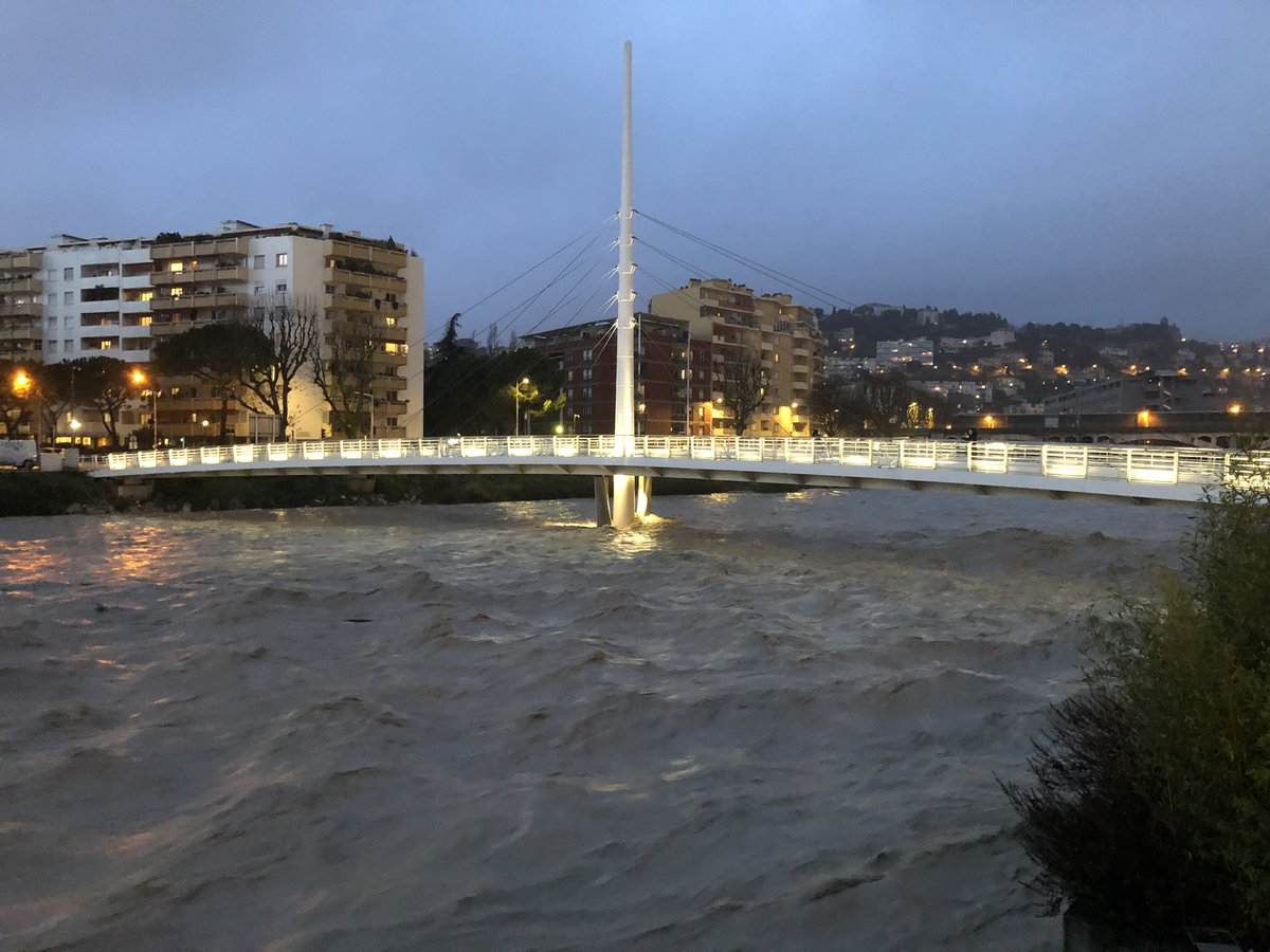 GregLeclerc's tweet photo. Le Paillon en crue #intemperies06 #Nice06 https://t.co/Kbsqs5nxu7
